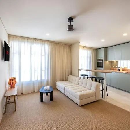 Apartment Bel Refait A Neuf. Monaco A Pied *